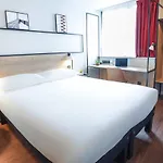 Hotel Ibis Centre Giraudeau 3*