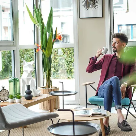 Hotel Ibis Centre Giraudeau 3*