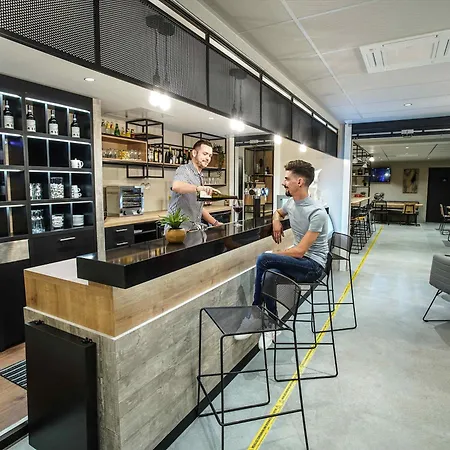 Ibis Centre Giraudeau Отель Тур