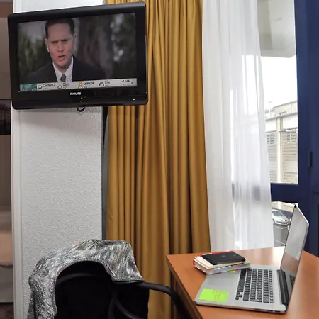 Ibis Centre Giraudeau Отель 3*