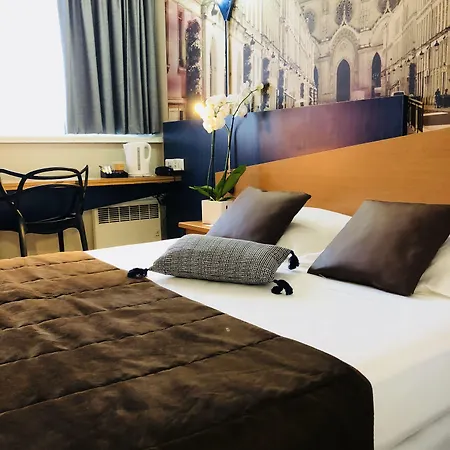 Ibis Centre Giraudeau Hotel