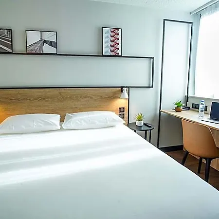 Ibis Centre Giraudeau Hotel 3*