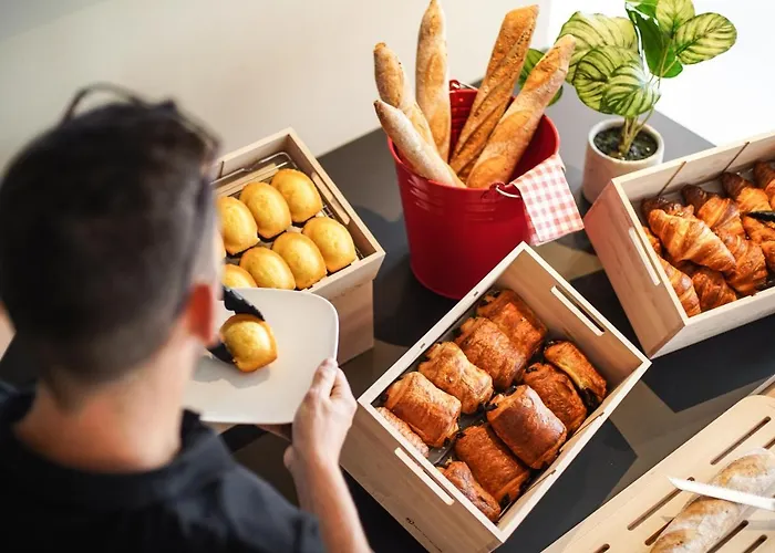 Ibis Centre Giraudeau Тур