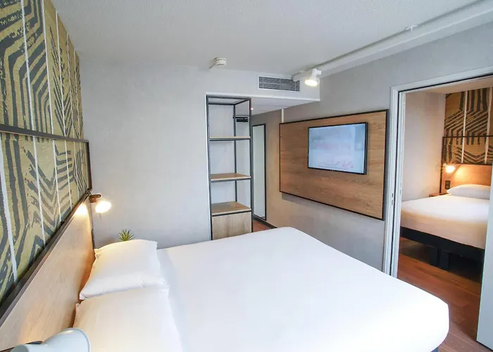 Ibis Centre Giraudeau Готель