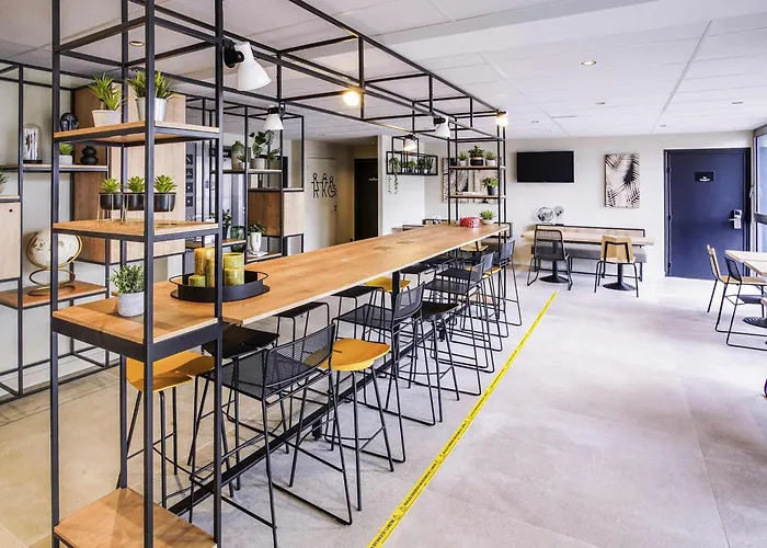 Ibis Centre Giraudeau