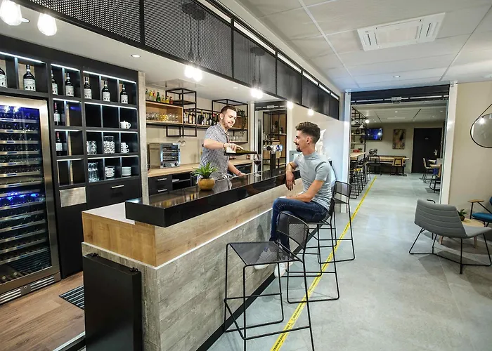 Ibis Centre Giraudeau فندق تور