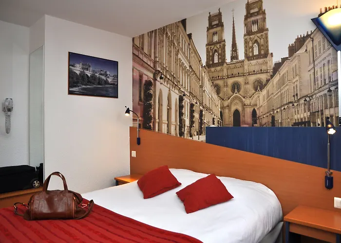 فندق Ibis Centre Giraudeau 3*