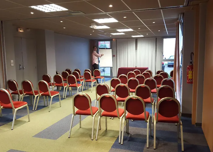 Ibis Centre Giraudeau Hotel 3*