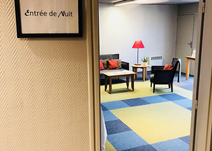 Ibis Centre Giraudeau Готель 3*