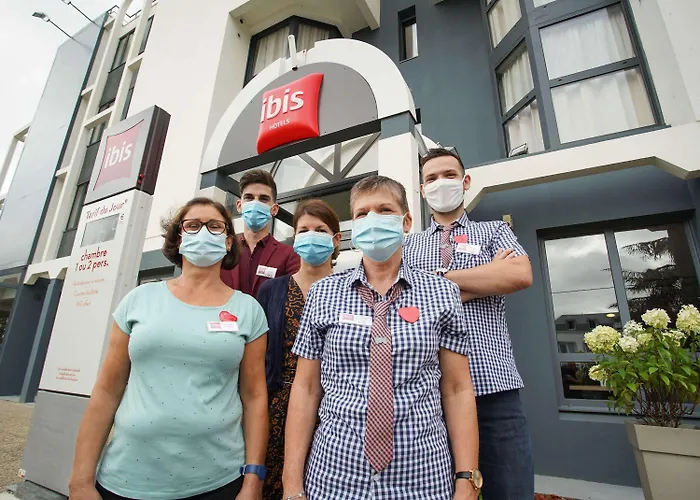 Готель Ibis Centre Giraudeau 3*